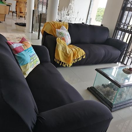 Jojo'S Bnb Mossel Bay Exteriör bild