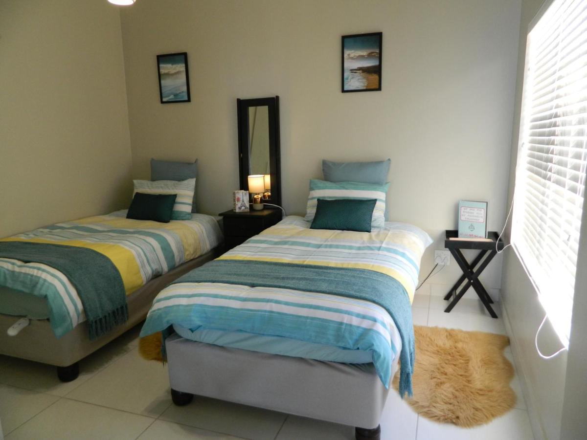 Jojo'S Bnb Mossel Bay Exteriör bild